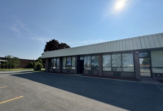 190-206 Wildcat Rd, Toronto, ON for lease Building Photo- Image 1 of 2