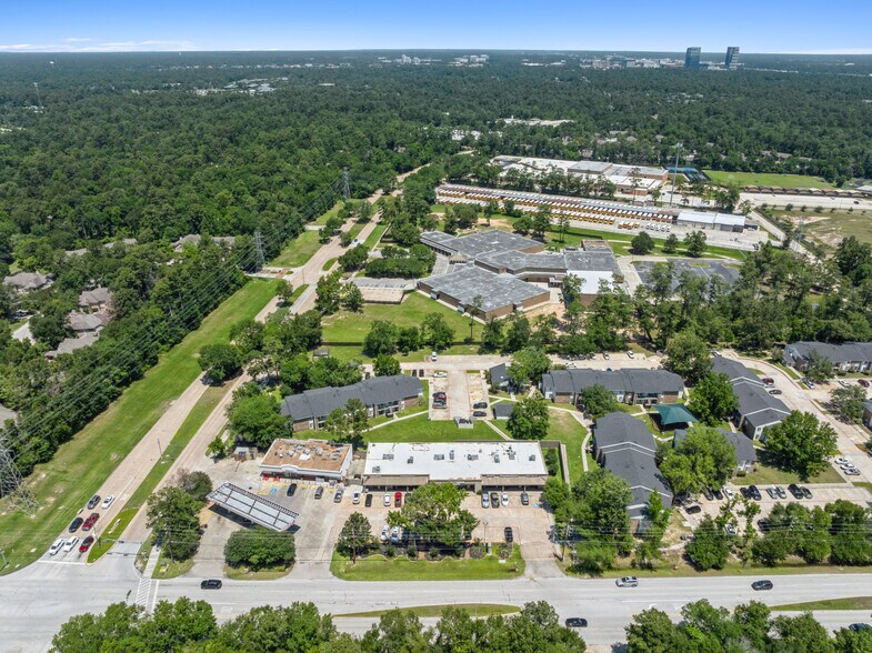 1440 Sawdust Rd, Spring, TX à vendre - Photo du bâtiment - Image 3 de 4
