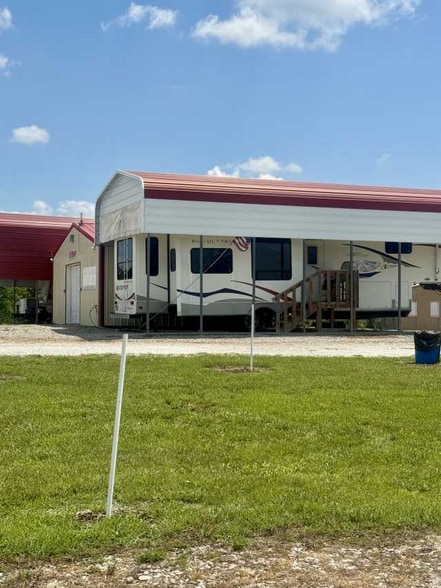 1310 N Missouri Ave, Marceline, MO for sale - Building Photo - Image 3 of 9