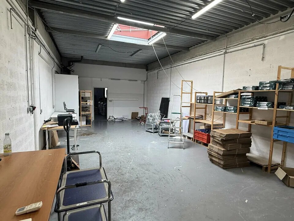 645 Rue Mayor De Montricher, Aix-en-Provence for lease Interior Photo- Image 1 of 6