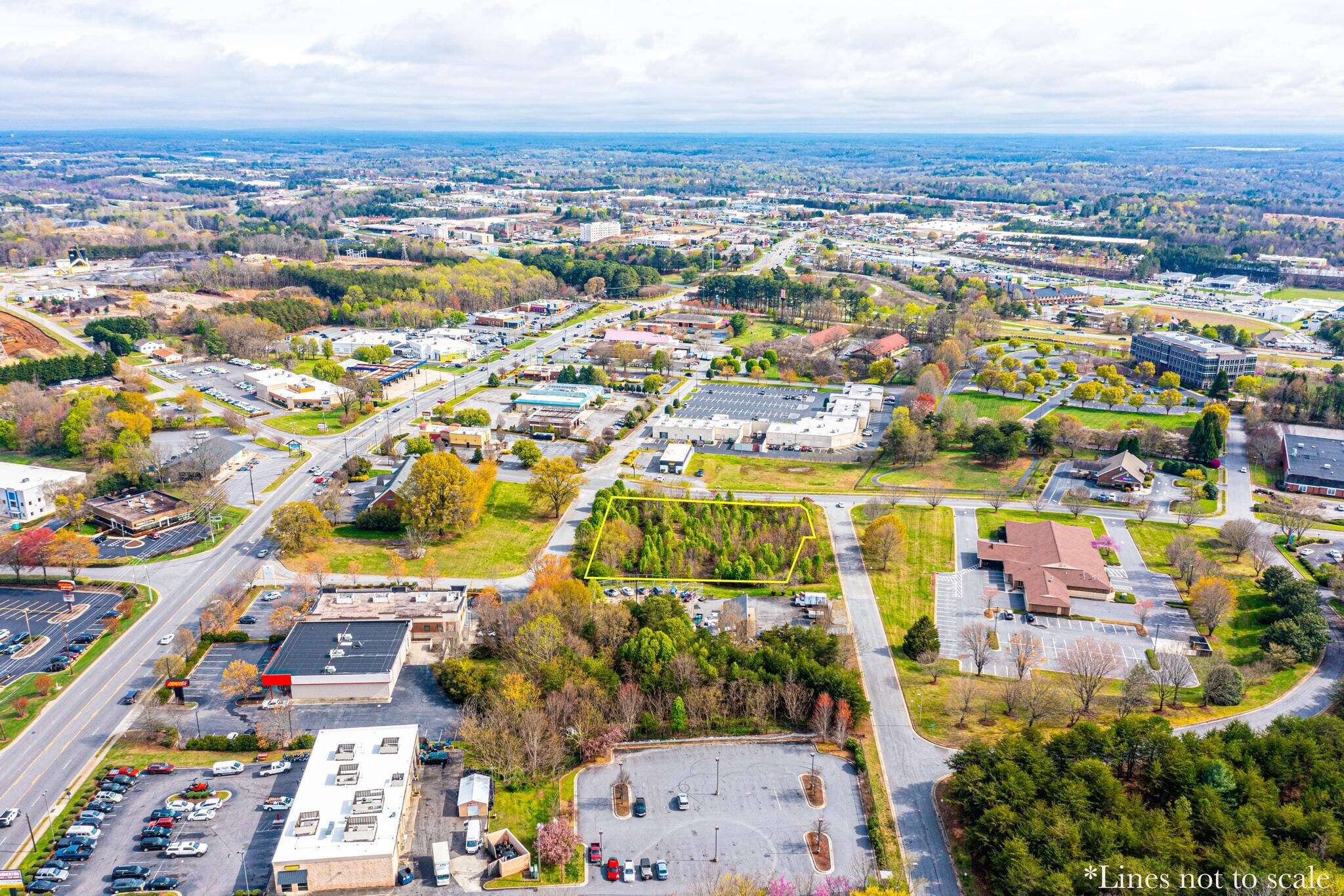 1043 11th Blvd SE ave, Hickory, NC for sale Primary Photo- Image 1 of 21