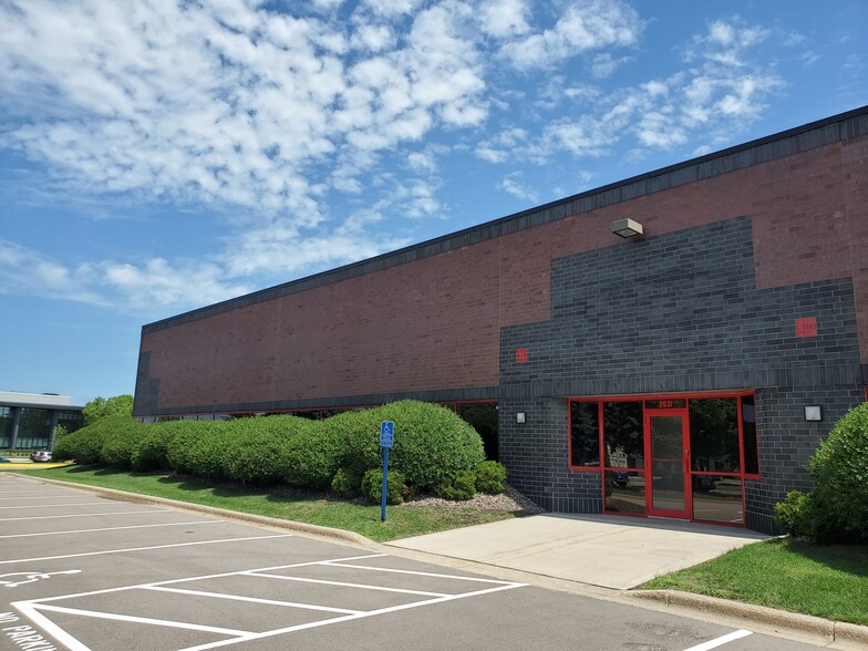 2561-2631 Territorial Rd, Saint Paul, MN for lease - Building Photo - Image 1 of 3