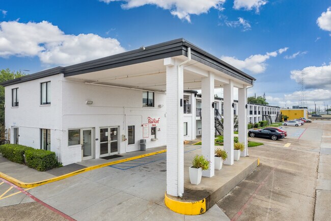 Plus de détails pour 16884 Northwest Fwy, Houston, TX - Services hôteliers à vendre