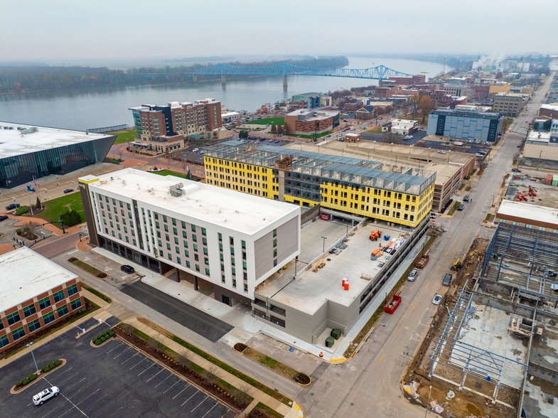 500 W 2nd St, Owensboro, KY for lease - Building Photo - Image 1 of 25