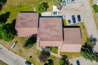 5160 Skyline Way NE, Calgary, AB - AERIAL  map view - Image1