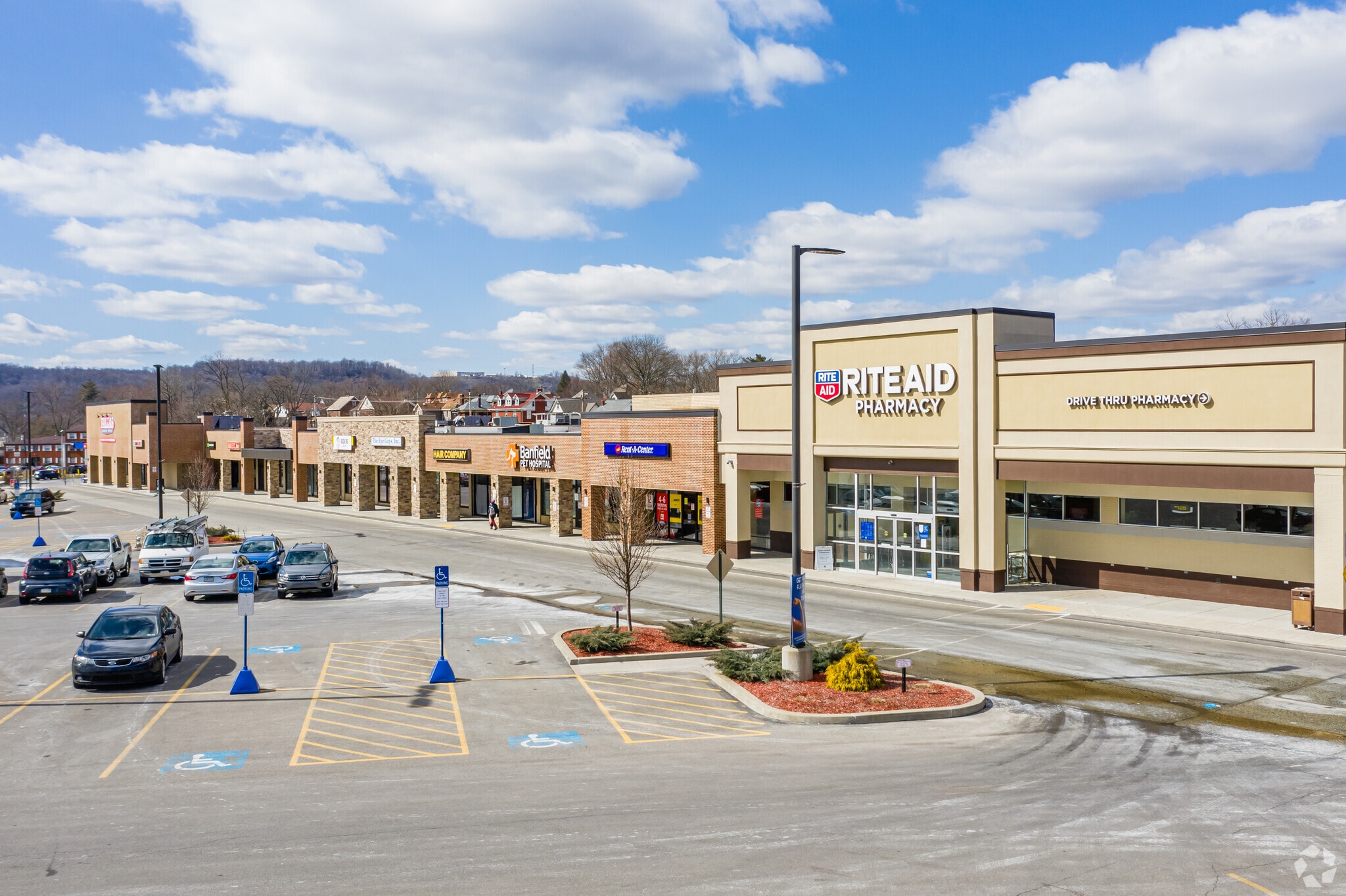 200 Crafton Ingram Shopping Ctr, Pittsburgh, PA à louer Photo principale- Image 1 de 4