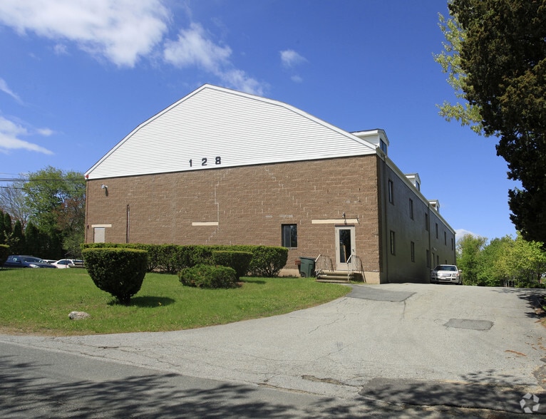 128 New Boston St, Woburn, MA for lease - Building Photo - Image 2 of 2