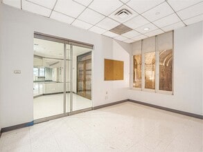 233 Broadway, New York, NY à louer Photo intérieure- Image 2 de 10