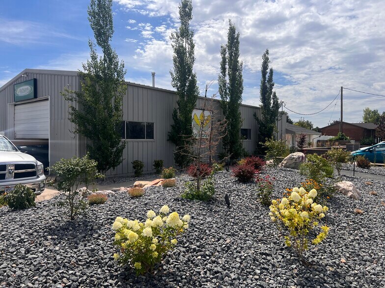 2751 S 1000 W, Syracuse, UT à louer - Photo du bâtiment - Image 2 de 13