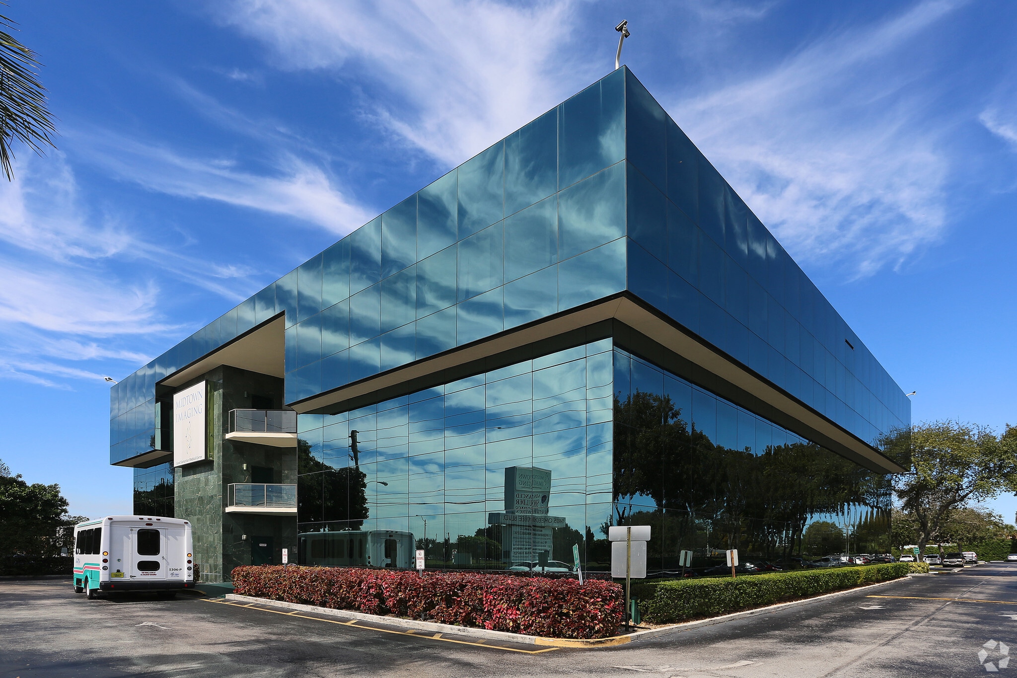 5405 Okeechobee Blvd, West Palm Beach, FL à louer Photo du bâtiment- Image 1 de 4