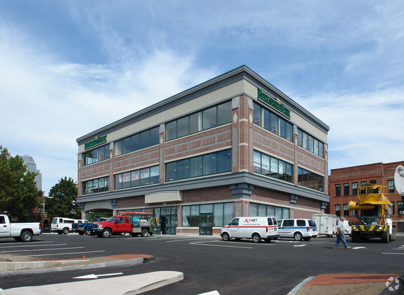 1259 E Columbus Ave, Springfield, MA for lease - Building Photo - Image 2 of 4