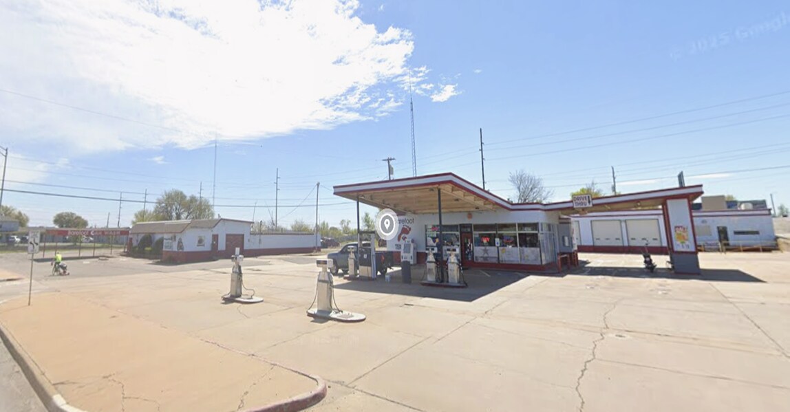 110 SW Lee Blvd, Lawton, OK à vendre Photo principale- Image 1 de 7