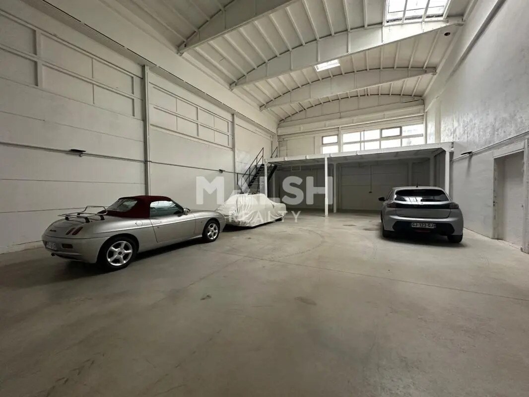 Flex in Villefranche-sur-Saône for lease Interior Photo- Image 1 of 13