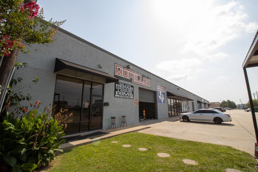 9400-9433 Winkler Dr, Houston, TX à vendre - Photo du bâtiment - Image 3 de 8