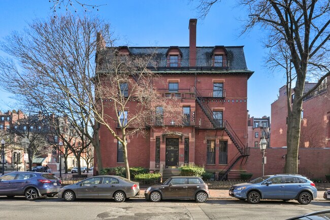 Plus de détails pour 164 Marlborough St, Boston, MA - Multi-résidentiel à vendre