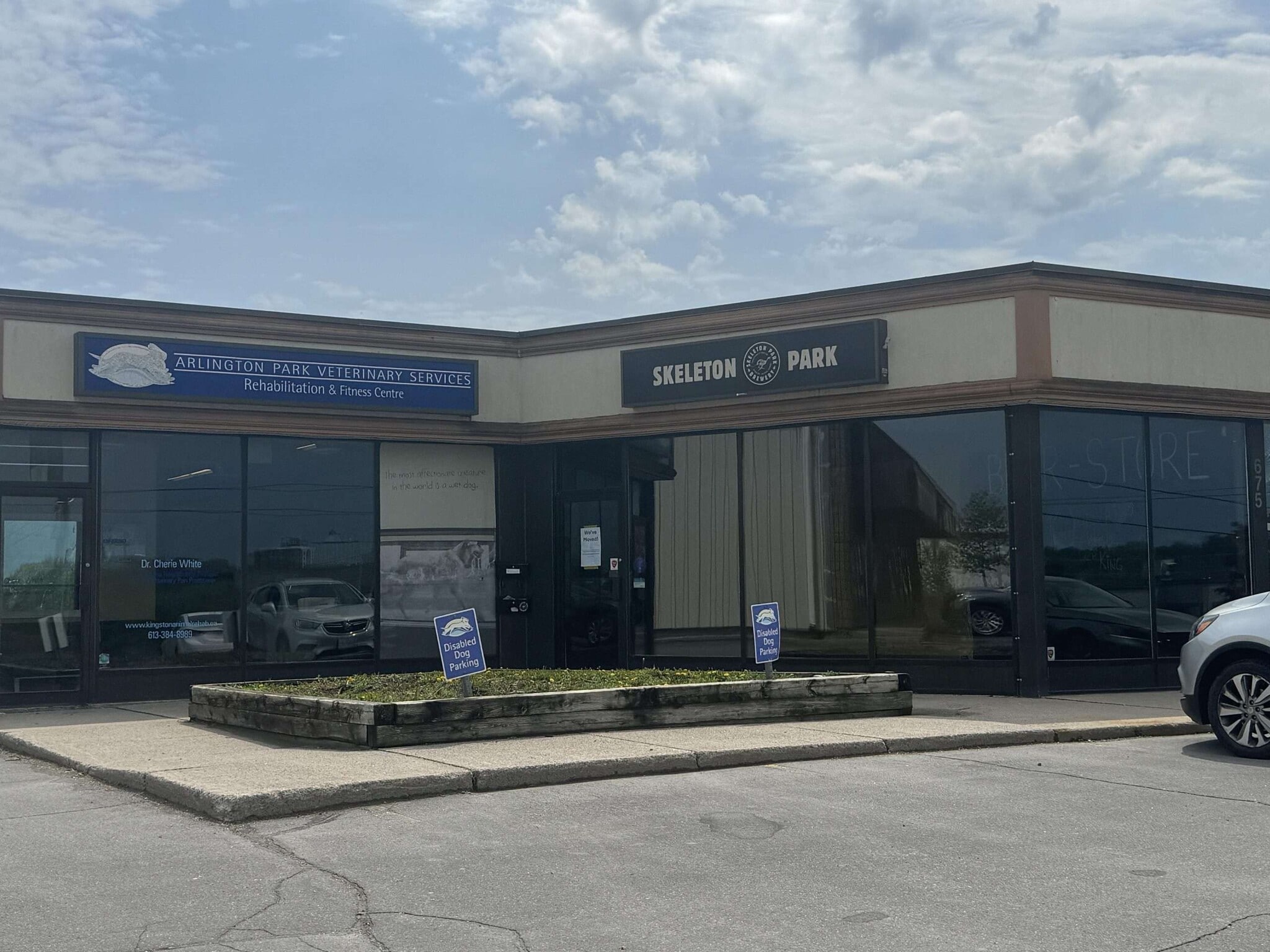 675 Arlington Park Pl, Kingston, ON for lease Building Photo- Image 1 of 2