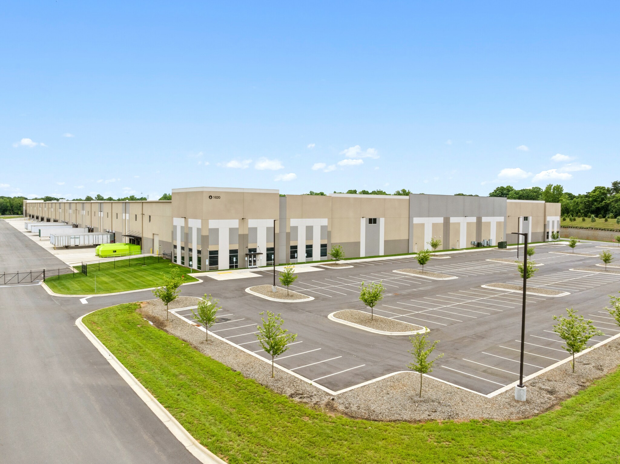 1620 Piedmont Commerce Dr, Kernersville, NC for lease Primary Photo- Image 1 of 7