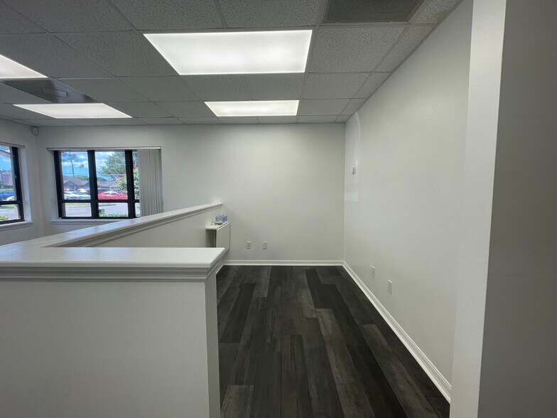 12520 World Plaza Ln, Fort Myers, FL à louer - Photo intérieure - Image 2 de 20