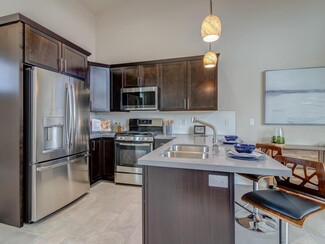 Plus de détails pour 70 Caliente St, Reno, NV - Flex à vendre