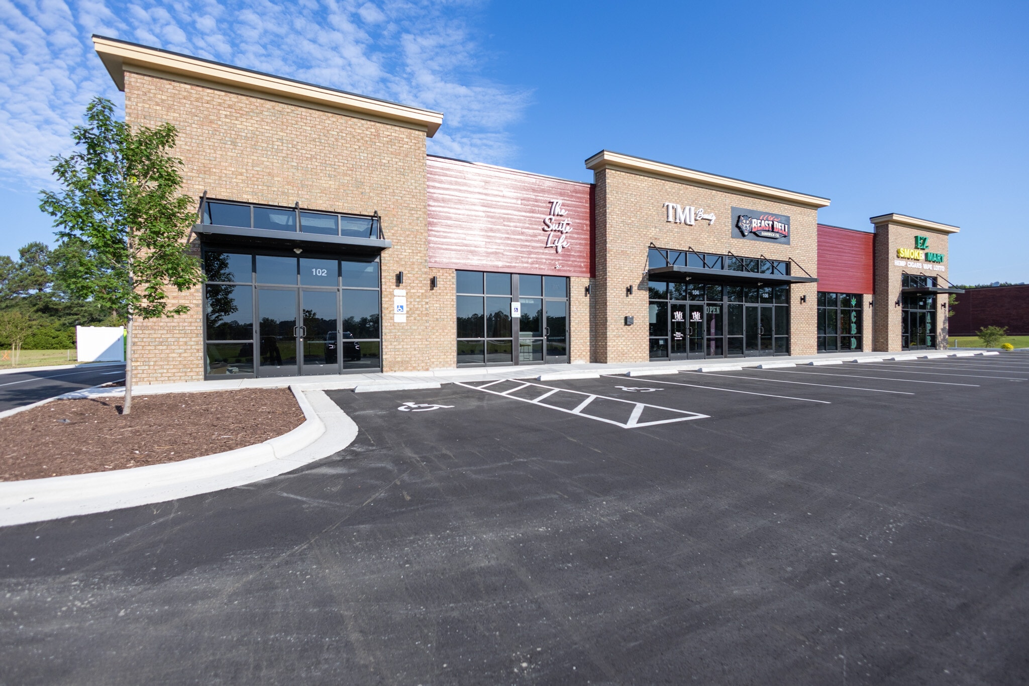 241 Easy St, Greenville, NC for lease Building Photo- Image 1 of 8