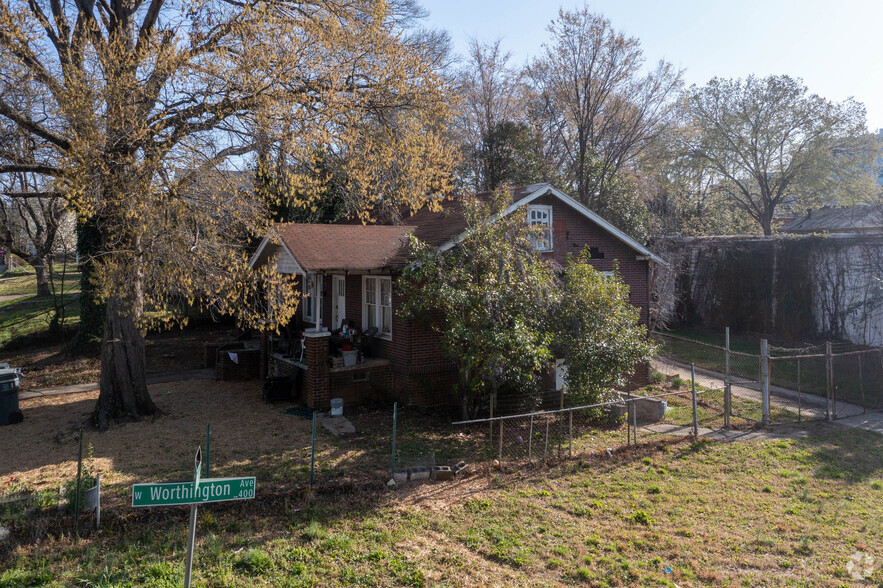 1825 Wickford Pl, Charlotte, NC à vendre - Photo du bâtiment - Image 2 de 2