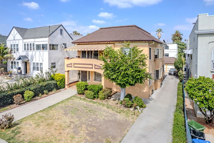 192 S Commonwealth Ave, Los Angeles, CA à vendre - Photo du bâtiment - Image 2 de 8