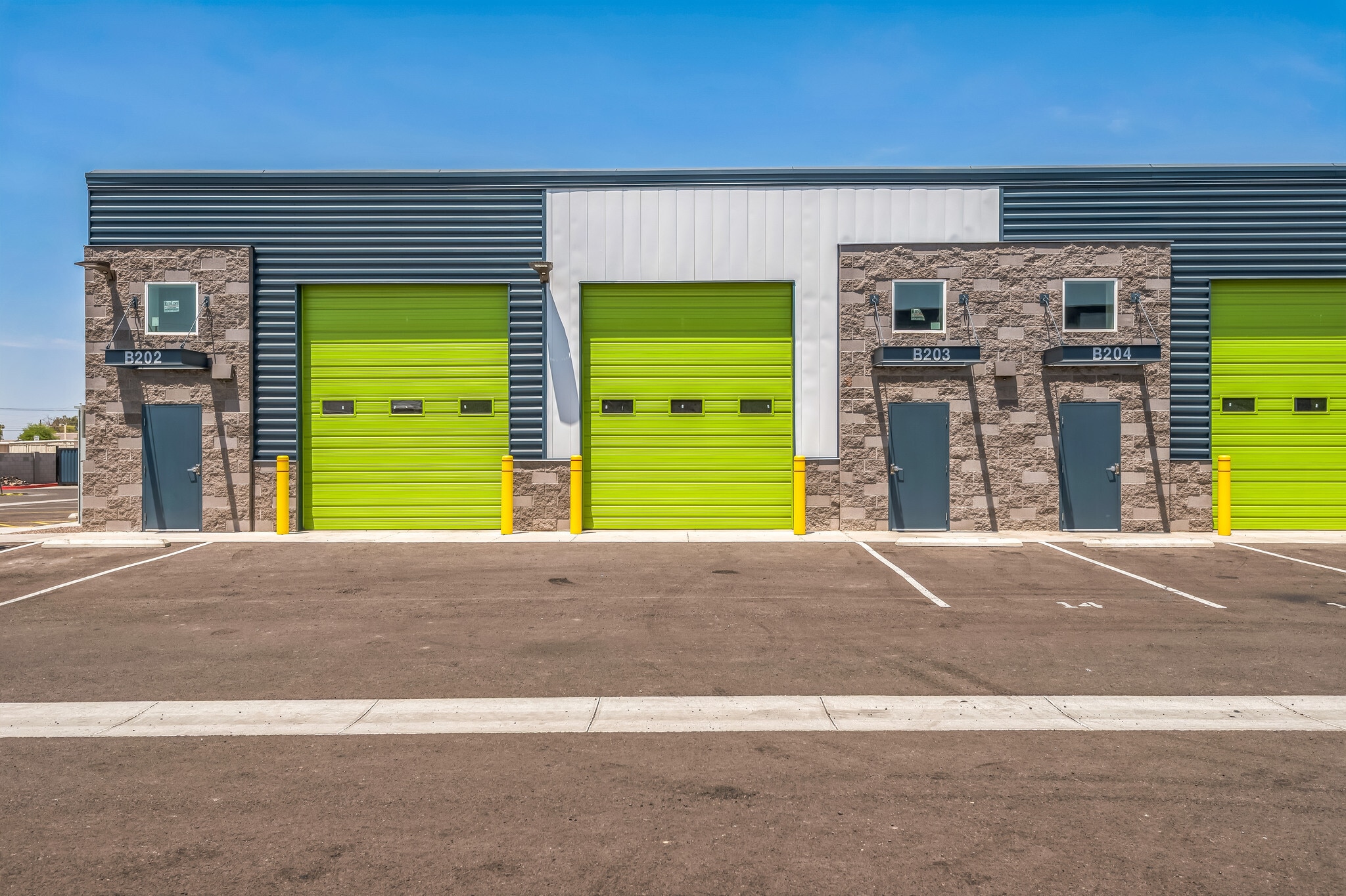 7915 Glen Harbor Blvd, Glendale, AZ for lease Primary Photo- Image 1 of 18