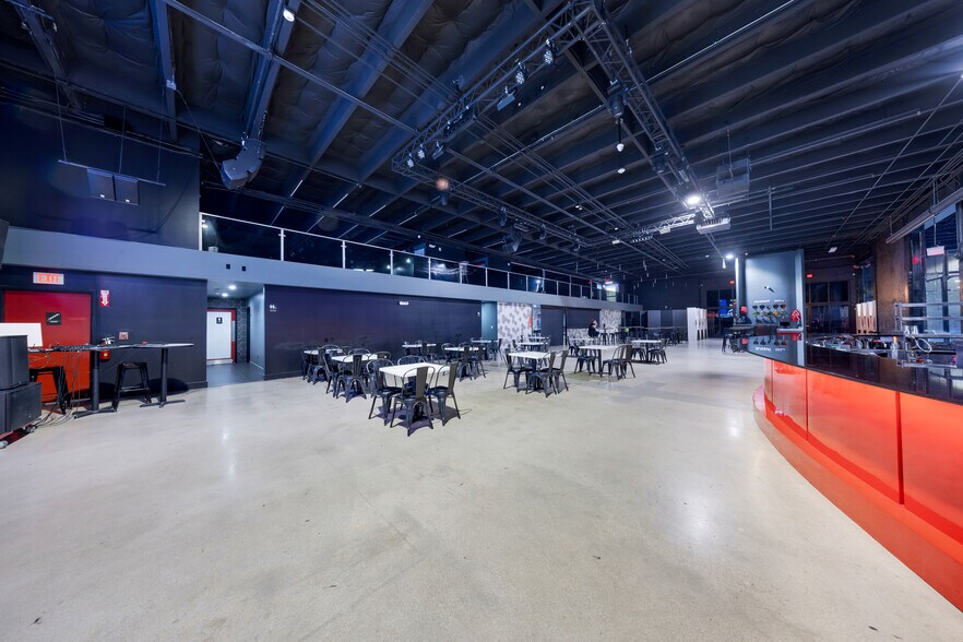 1360 NW 88th Ave, Doral, FL à vendre - Photo intérieure - Image 3 de 90