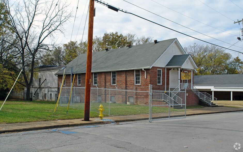 2230 E 18th St, Chattanooga, TN à louer - Photo du bâtiment - Image 2 de 2