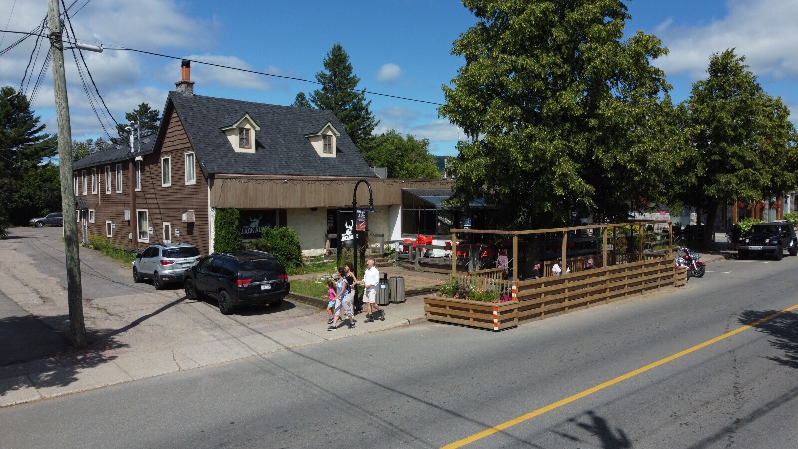 1060-1080 St De Saint-Jovite, Mont-tremblant, QC for sale Building Photo- Image 1 of 1