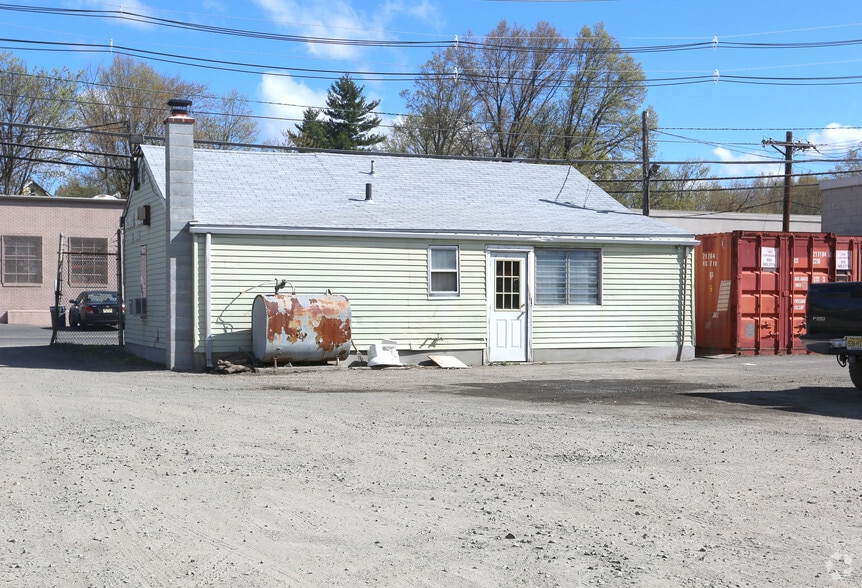 138 E 11th Ave, Roselle, NJ for sale - Building Photo - Image 2 of 7