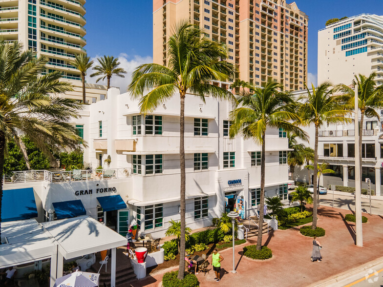 101 S Fort Lauderdale Beach Blvd, Fort Lauderdale, FL à louer - Photo du bâtiment - Image 1 de 6