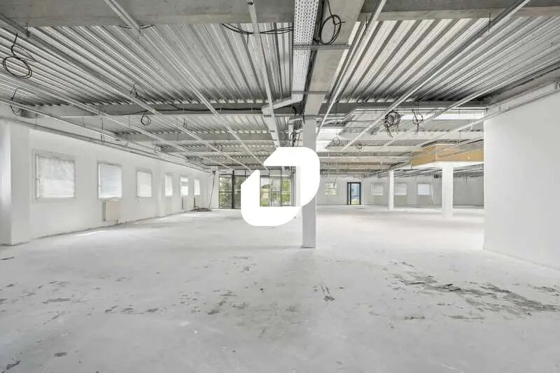 Office in Marcoussis for lease - Interior Photo - Image 3 of 16