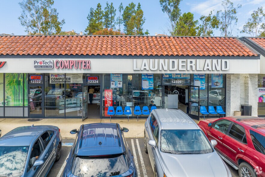 12316-12334 Poway Rd, Poway, CA à vendre - Photo du bâtiment - Image 3 de 4