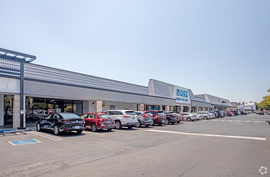 2600-2792 Homestead Rd, Santa Clara, CA for lease - Building Photo - Image 3 of 6