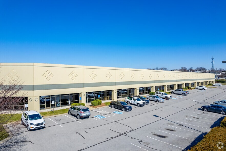 688-712 Melrose Ave, Nashville, TN à louer - Photo du bâtiment - Image 3 de 9