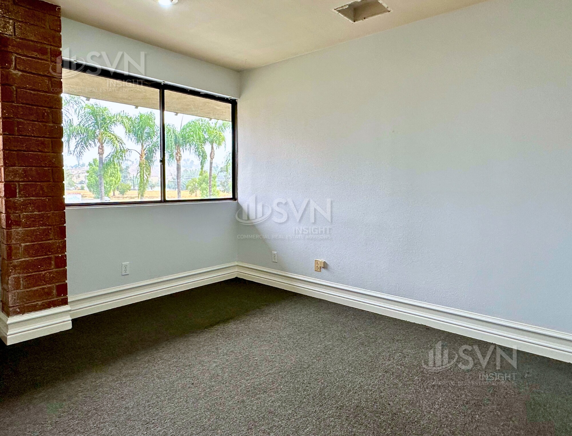 31461 Riverside Dr, Lake Elsinore, CA for lease Building Photo- Image 1 of 8