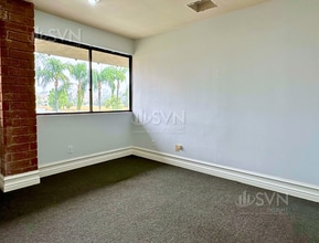 31461 Riverside Dr, Lake Elsinore, CA for lease Building Photo- Image 1 of 8