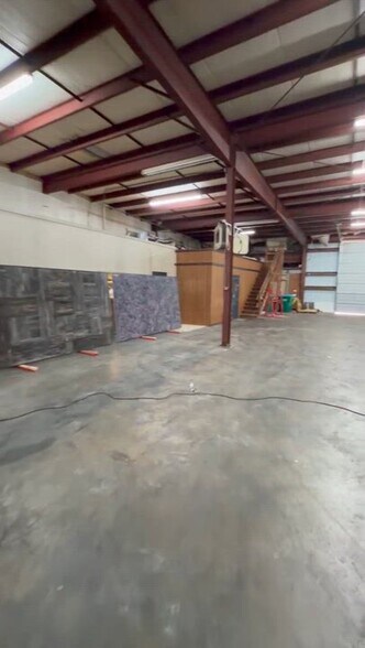 2601 Lexington St, Kenner, LA à vendre - Vidéo sur l’inscription commerciale - Image 2 de 59