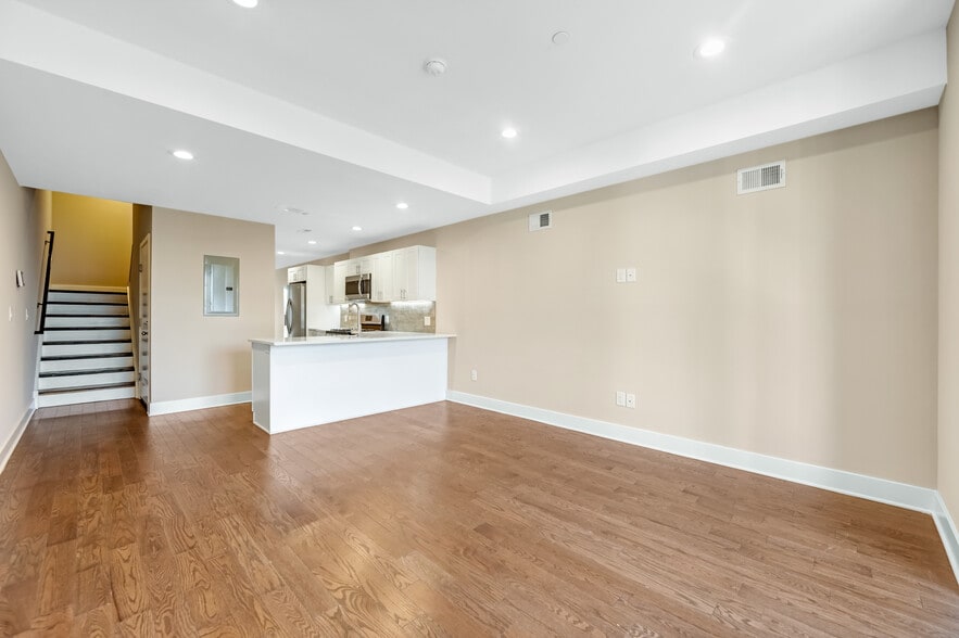 1250 N 25th St, Philadelphia, PA for sale - Building Photo - Image 3 of 26