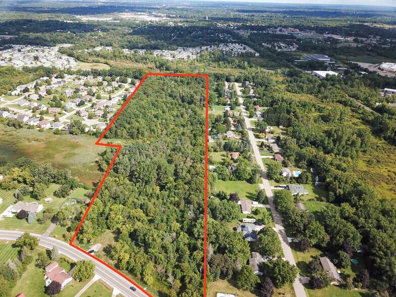 3367 E Cook Rd, Grand Blanc, MI à vendre - Photo du bâtiment - Image 2 de 6