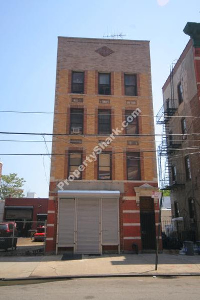 901 40th Ave, Long Island City, NY for sale - Building Photo - Image 2 of 7