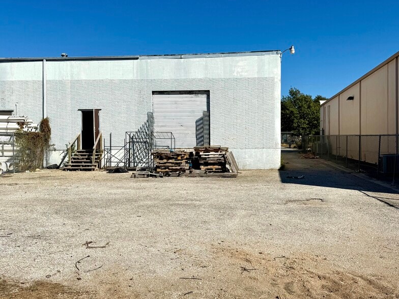 15450-15480 Capital Port Dr, San Antonio, TX for lease - Building Photo - Image 2 of 15
