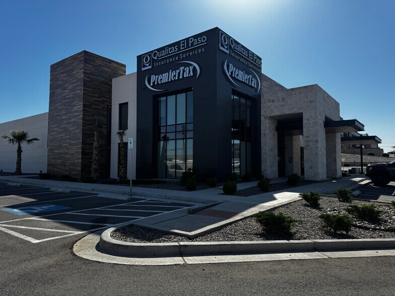 11323 Rojas Dr, El Paso, TX à louer - Photo du bâtiment - Image 2 de 24