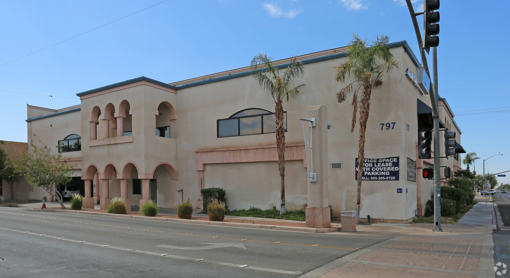 797 W Main St, El Centro, CA for lease Building Photo- Image 1 of 3