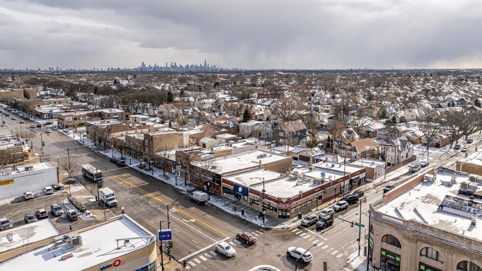 5951-5959 W Irving Park Rd, Chicago, IL à louer - Photo du bâtiment - Image 3 de 13