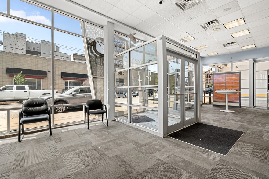 2400 Penn Ave, Pittsburgh, PA for lease - Building Photo - Image 3 of 11