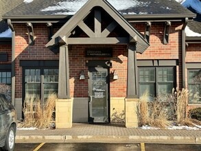 1232-1280 American Way, Libertyville, IL for lease Interior Photo- Image 1 of 8