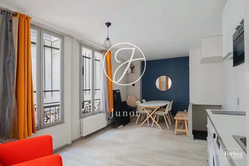Immeuble residentiel dans Paris à vendre - Photo du bâtiment - Image 2 de 7