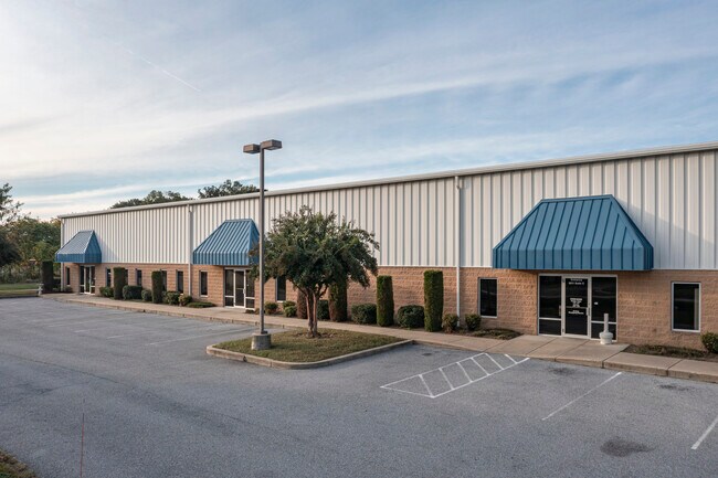 Plus de détails pour 5211 Cutter Ct, Prince Frederick, MD - Industriel à louer